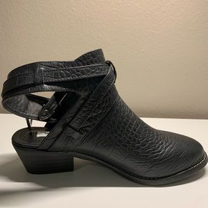 Steve Madden Buckled Backless Ankle Booties( Sz 7)